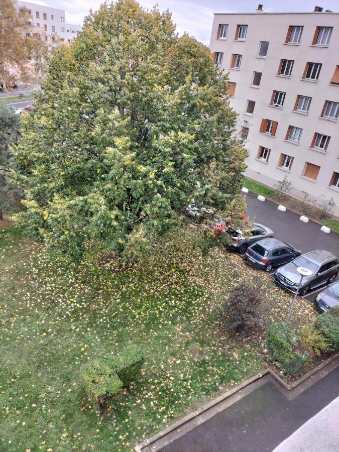 Jolie Appartement Proche Tramway Venissieux Bagian luar foto