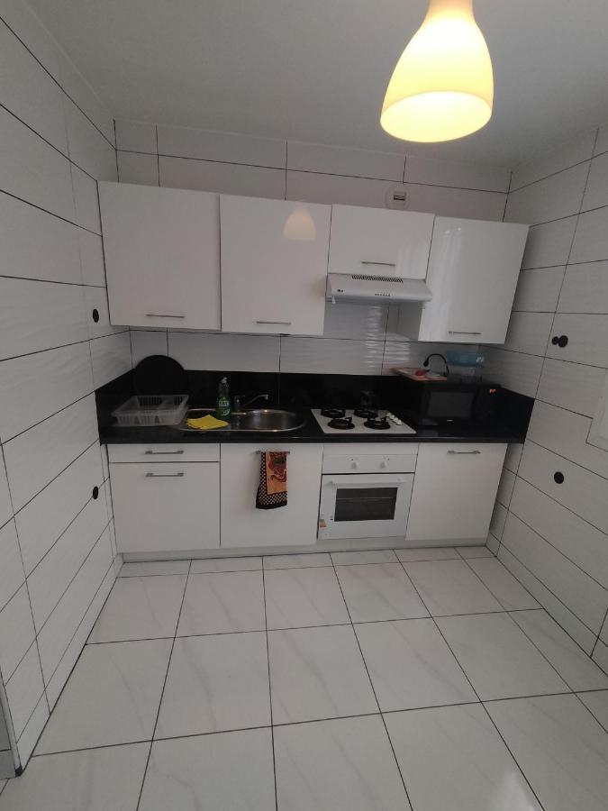 Jolie Appartement Proche Tramway Venissieux Bagian luar foto