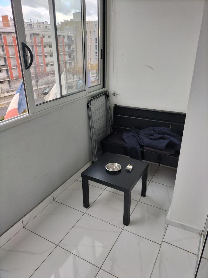 Jolie Appartement Proche Tramway Venissieux Bagian luar foto